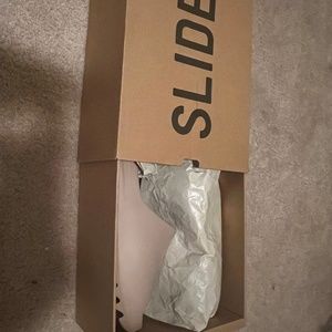 Yeezy Slides